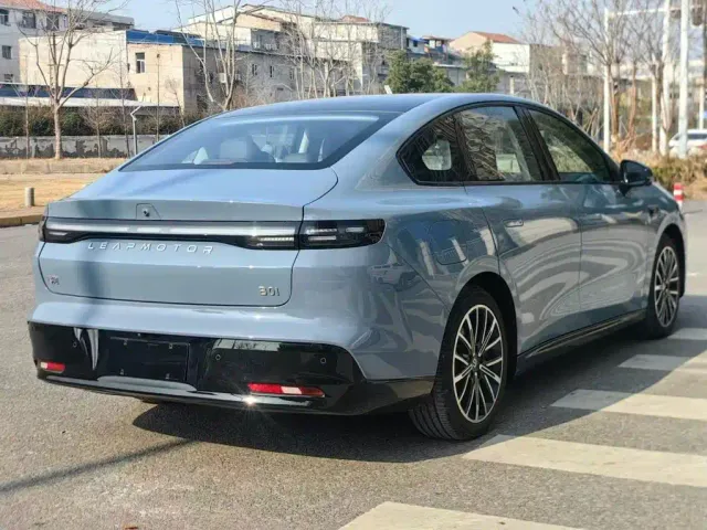 Leapmotor B01 — Фото автомобиля 11