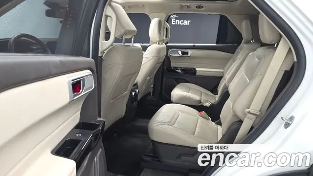 Ford Explorer Explorer 6 поколение 3.0 Platinum 4WD — Фото автомобиля 11