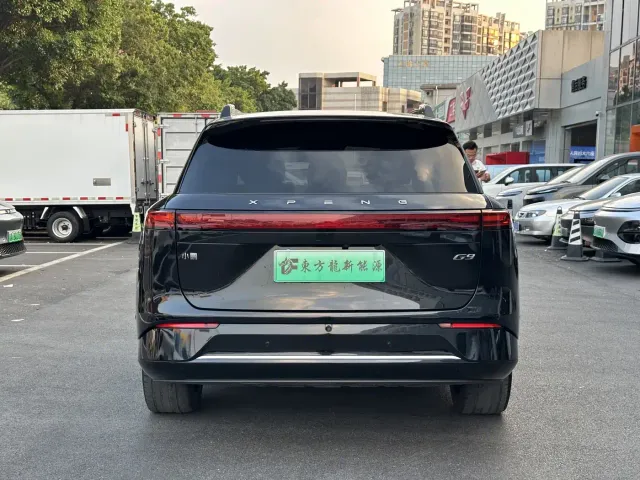 Xpeng G9 — Фото автомобиля 6