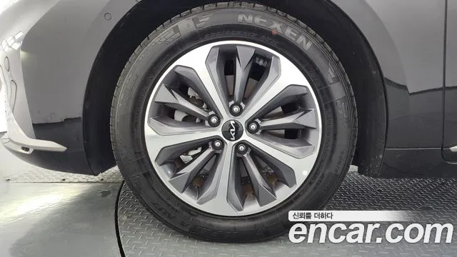 Kia K8 K8 Hybrid — Фото автомобиля 5