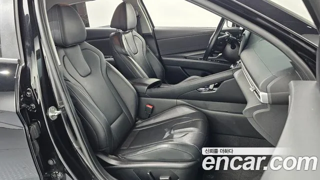 Hyundai AVANTE Avante (CN7) — Фото автомобиля 11