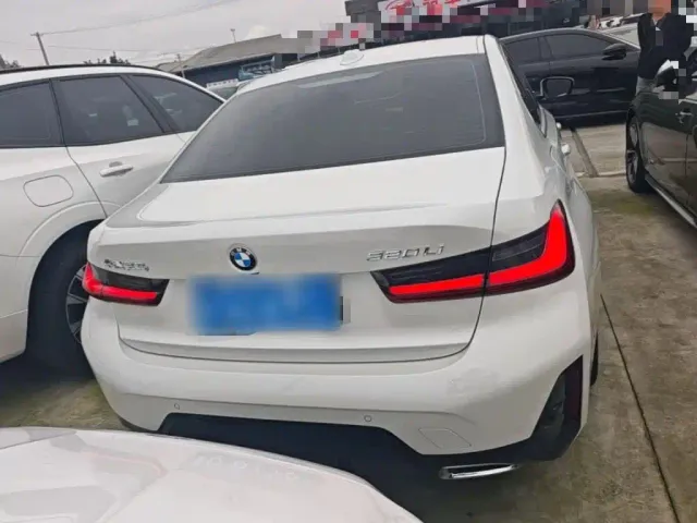 BMW 3 Series — Фото автомобиля 5
