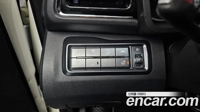 KG_Mobility_Ssangyong TIBOLI Very New Tivoli Бензин 1.5 2WD — Фото автомобиля 13