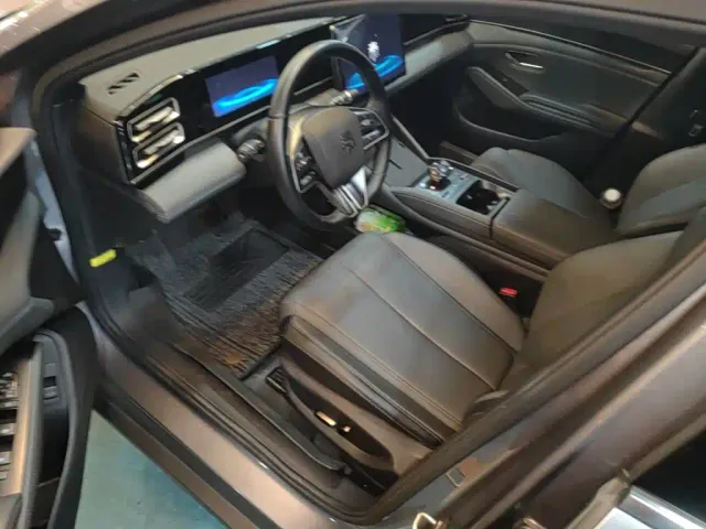 BYD Qin L — Фото автомобиля 15
