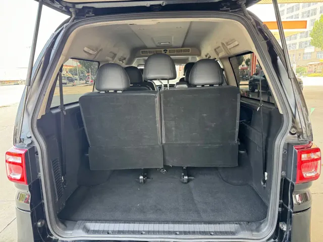Dongfeng Fengxing Lingzhi 2022 Struggle Edition M5L 1.6L Luxury 7-seater — Фото автомобиля 13