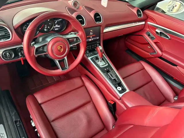 Porsche 718 — Фото автомобиля 6