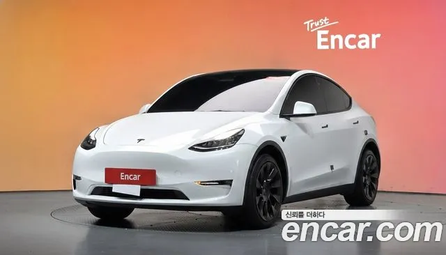 Фотография автомобиля — Tesla Model Y