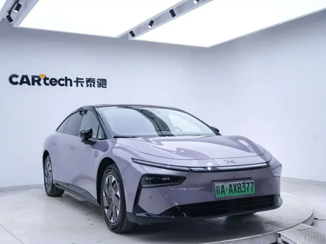Xpeng P7+ — Фото автомобиля 8