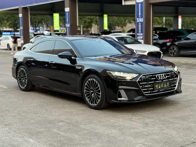 Audi A7L — Фото автомобиля 3
