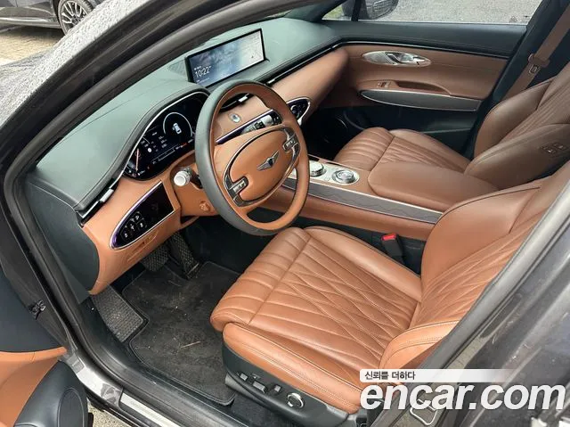 Genesis GV70 2.5T Бензин 2WD — Фото автомобиля 12