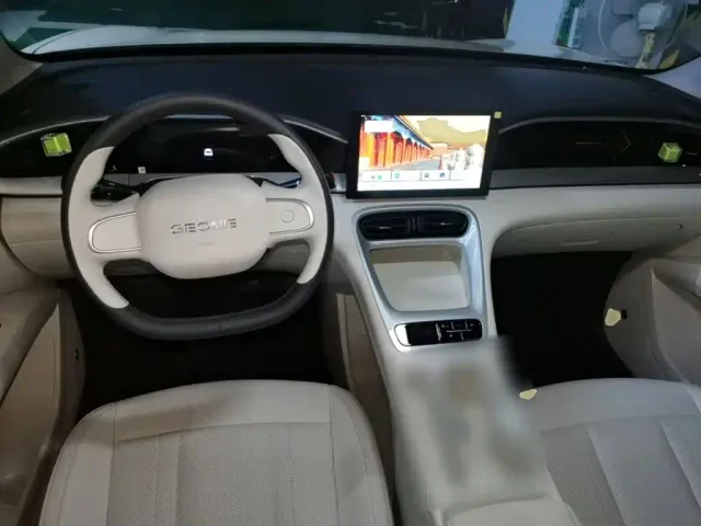 Geely Starry Wish — Фото автомобиля 9