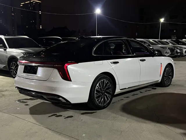 Hongqi H5 — Фото автомобиля 7