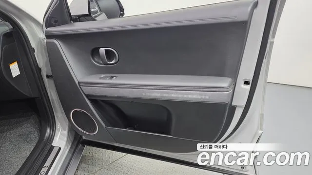 Hyundai Ioniq 5 — Фото автомобиля 24