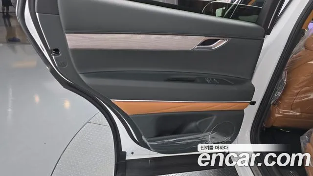 Genesis GV80 2.5T Бензин AWD — Фото автомобиля 25