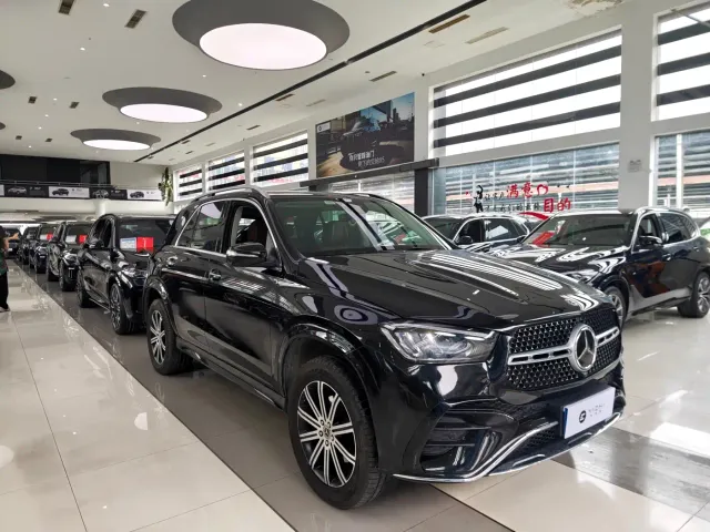 Mercedes-Benz GLE-Class — Фото автомобиля 3