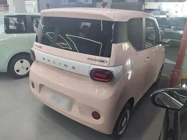 Wuling Hongguang Mini EV — Фото автомобиля 4