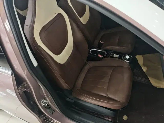 Wuling Bingo — Фото автомобиля 24