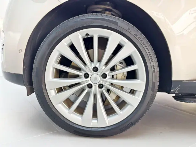 Land Rover Range Rover — Фото автомобиля 17