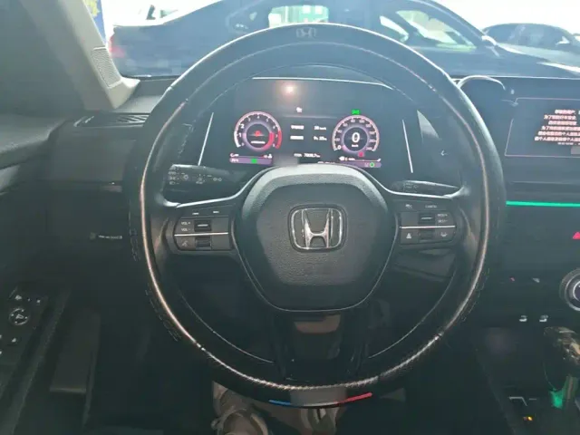 Honda Accord — Фото автомобиля 10