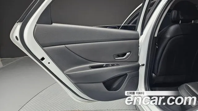Hyundai Avante — Фото автомобиля 14