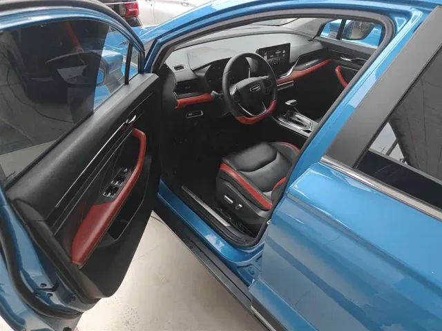 Geely Emgrand S — Фото автомобиля 14