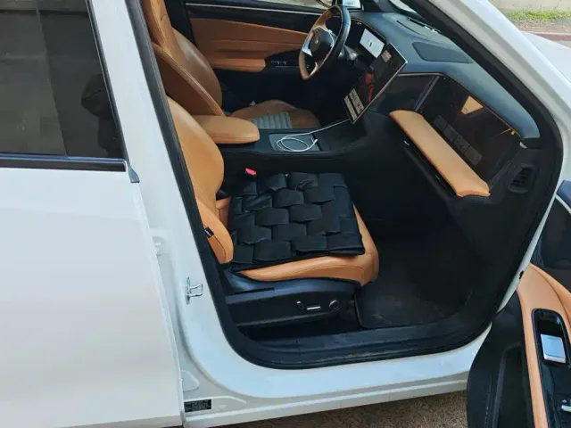 Geely Galaxy L7 — Фото автомобиля 8