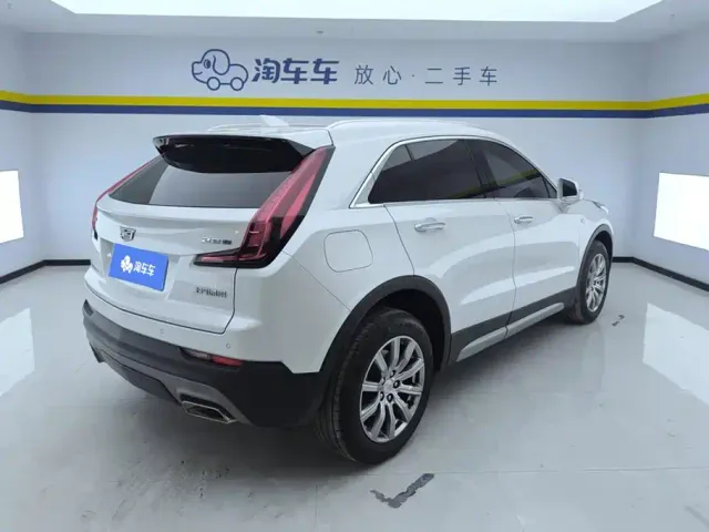 Cadillac XT4 — Фото автомобиля 3
