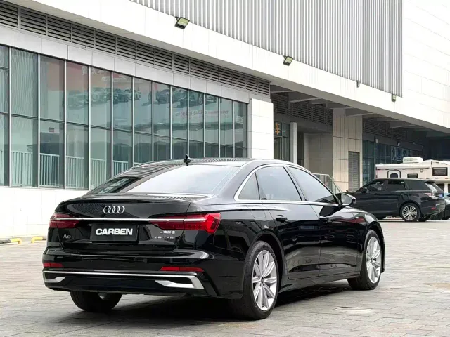 Audi A6L — Фото автомобиля 12