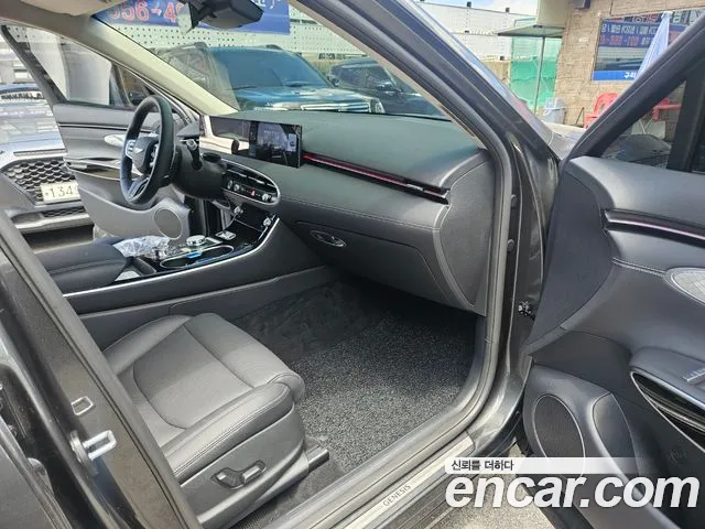Genesis GV70 2.5T Бензин AWD — Фото автомобиля 16