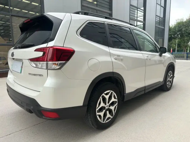 Subaru Forester — Фото автомобиля 6