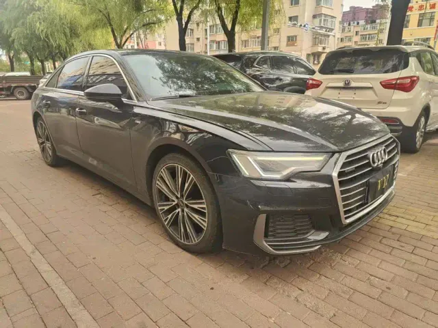 Audi A6L — Фото автомобиля 9