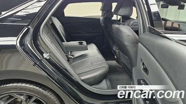 Hyundai AVANTE Новый Avante (CN7) — Фото автомобиля 12