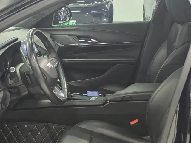 Cadillac CT4 — Фото автомобиля 8