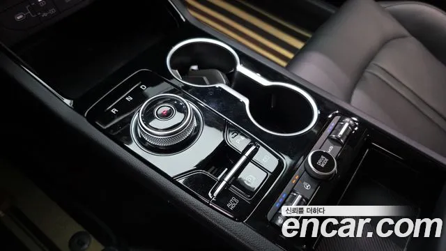 Kia K5 Новый K5 3 поколение 2.0 LPi(Для проката) — Фото автомобиля 8
