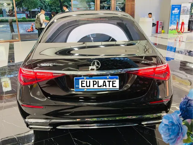 Mercedes-Benz S-Class — Фото автомобиля 5