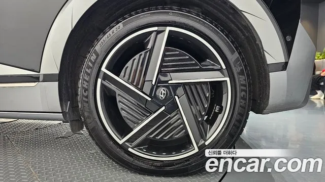 Hyundai Ioniq 5 — Фото автомобиля 6