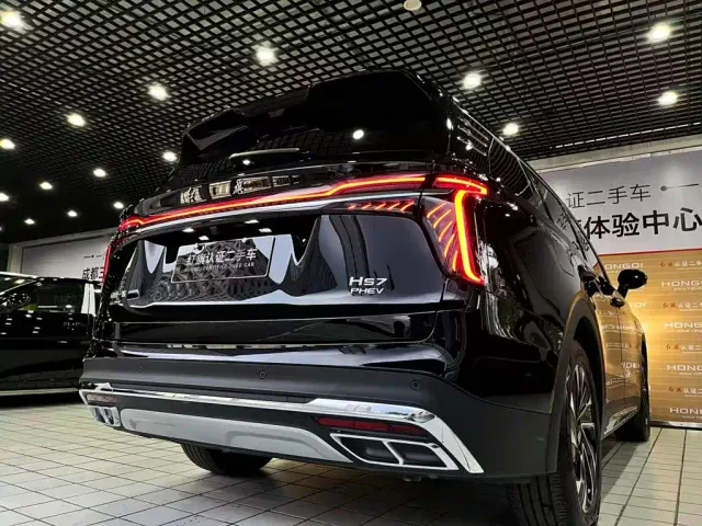 Hongqi HS7 PHEV — Фото автомобиля 5