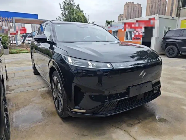 Dongfeng eπ 008 — Фото автомобиля 3