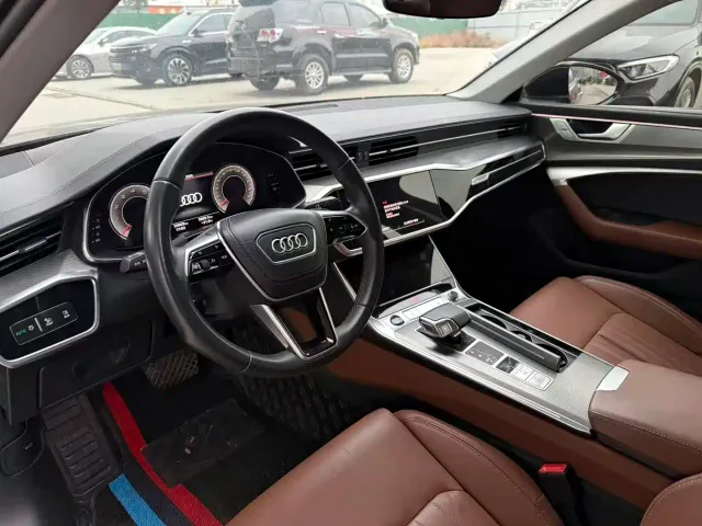 Audi A6L — Фото автомобиля 10