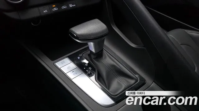 Hyundai Avante CN7 — Фото автомобиля 12