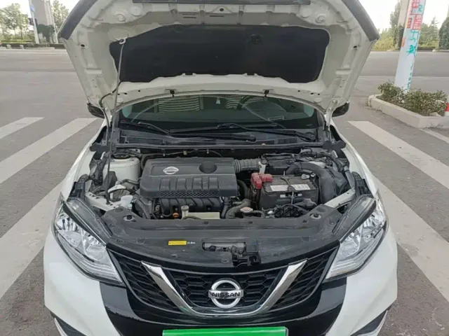 Nissan Tiida — Фото автомобиля 19