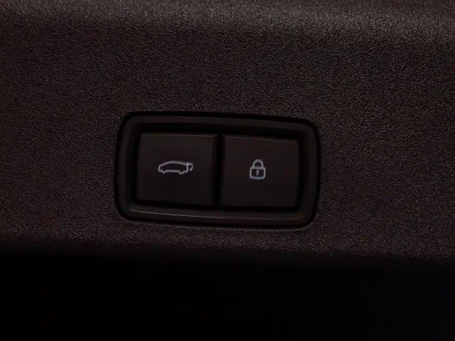 Li Auto Li Auto MEGA 2024 Ultra — Фото автомобиля 3