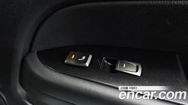 KG_Mobility_Ssangyong Rexton Новый Rexton Sport Khan Дизель 2.2 4WD — Фото автомобиля 19