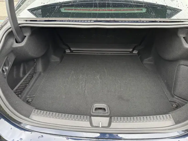 Mercedes-Benz E-Class — Фото автомобиля 7