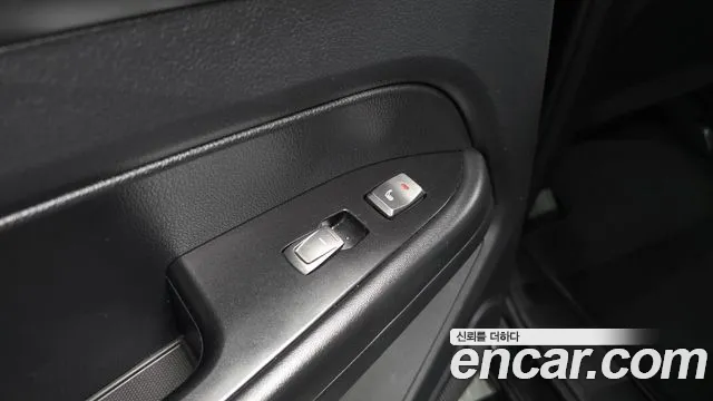 KG_Mobility_Ssangyong Rexton Новый Rexton Sport Khan Дизель 2.2 4WD — Фото автомобиля 19