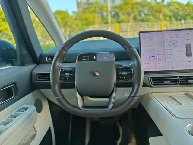 Li Auto MEGA — Фото автомобиля 9