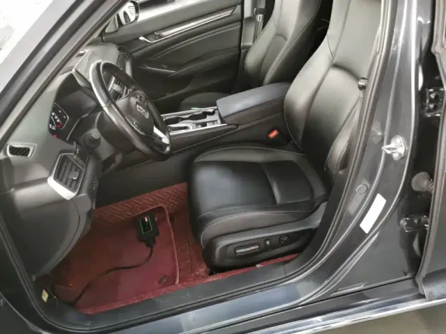 Honda Accord — Фото автомобиля 14