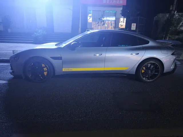 Xiaomi SU7 — Фото автомобиля 5