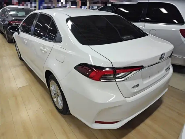Toyota Corolla — Фото автомобиля 4