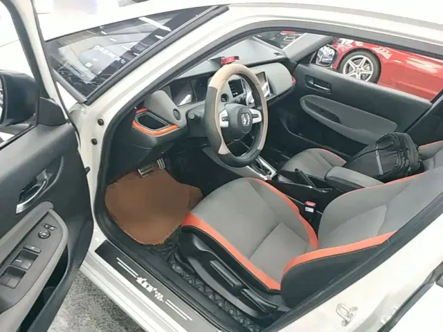 Honda LIFE 2021 1.5L CVT SPORT Heartbeat Edition — Фото автомобиля 14